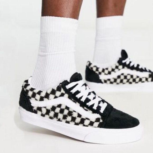 Vans Other - VANS | Men's Old Skool Sherpa Black Checkerboard Sneakers | 11